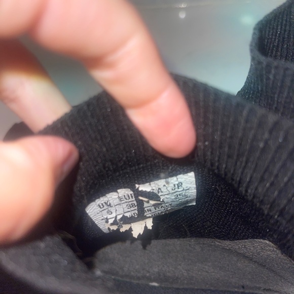 BALENCIAGA SPEED RUNNERS - Picture 6 of 8